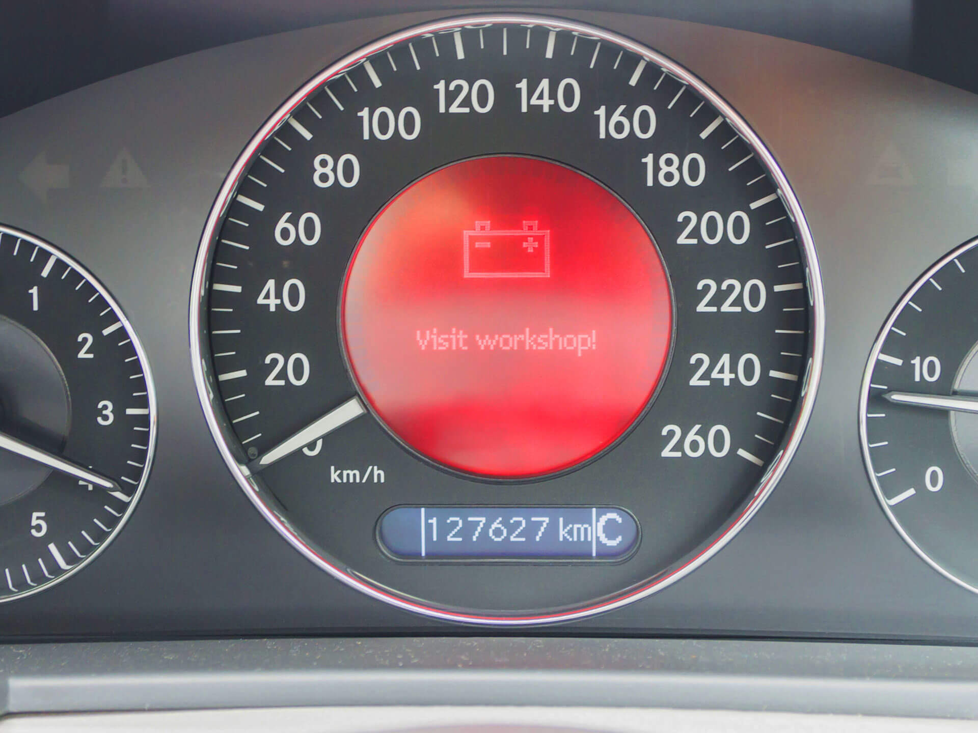 Defekte Batterie: Kapitale Schäden durch falsche Starthilfe! - Fakten für  Autofahrer